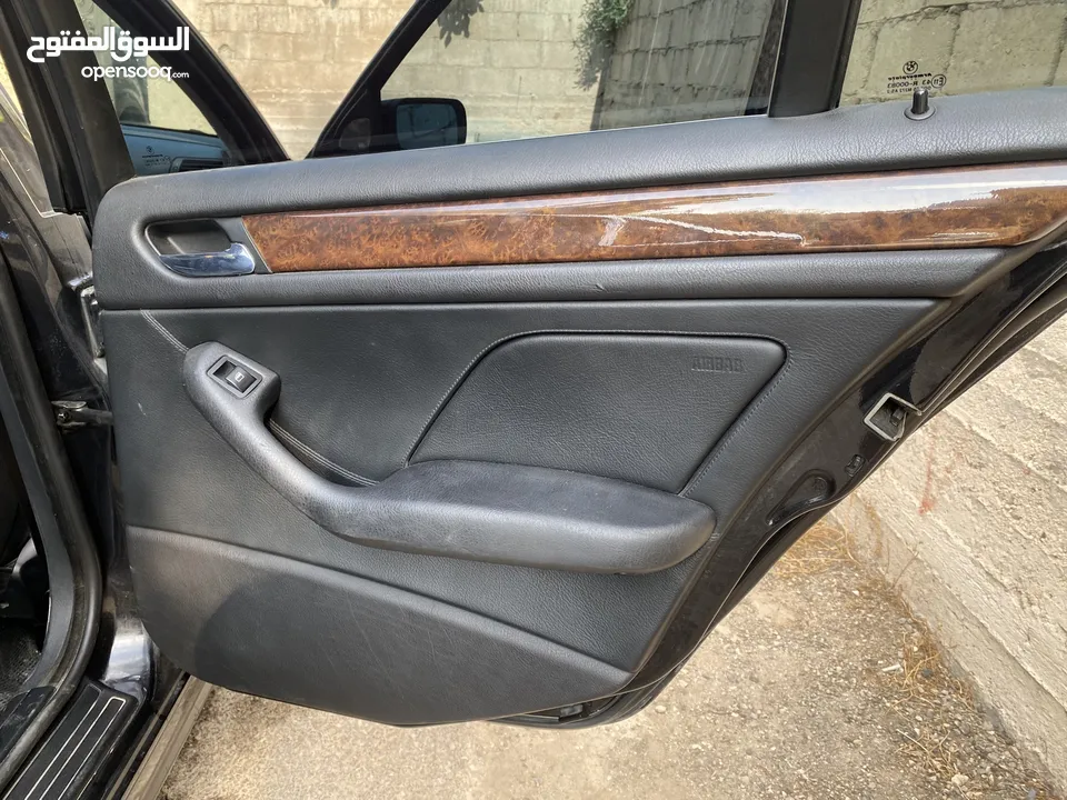 BMW e46 318 2001  بحالة ممتازة جدا
