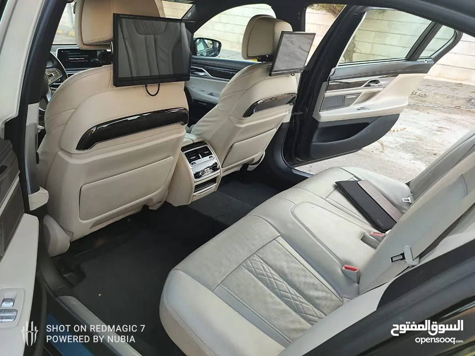 سيارة bmw740 sport plugin 2018