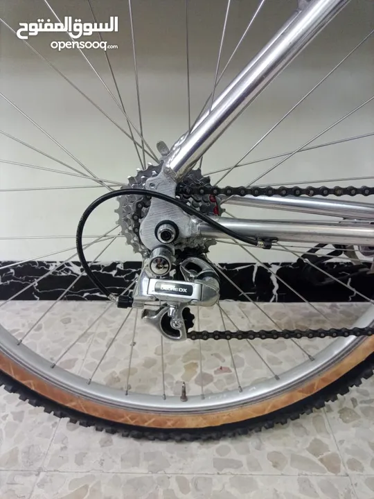 MEN'S MOUNTAIN BIKE BRAND ( ROCKY MOUNTAIN ) year 1991