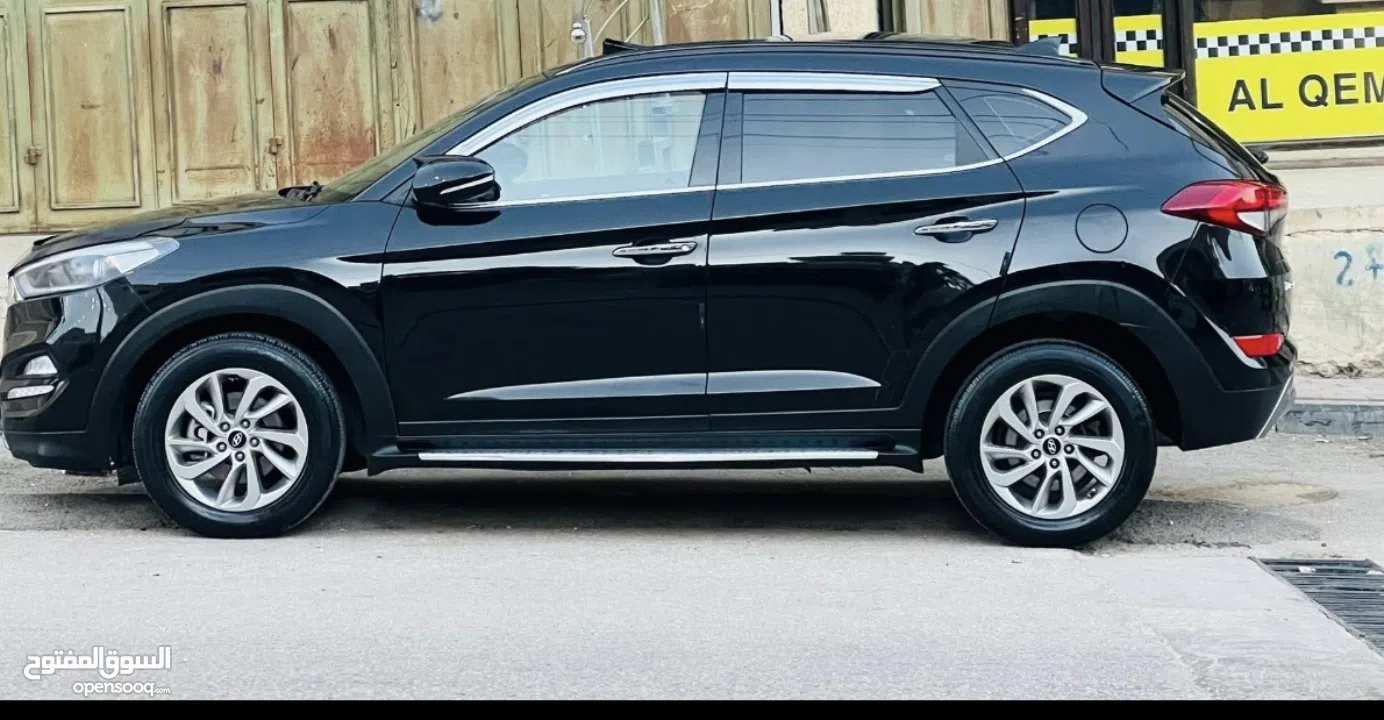 توسان2016فل مسكر مع بانوراما فحص نخب ثلث قطع دهان تجميلي فقط الله يبارك لصاحب النصيب