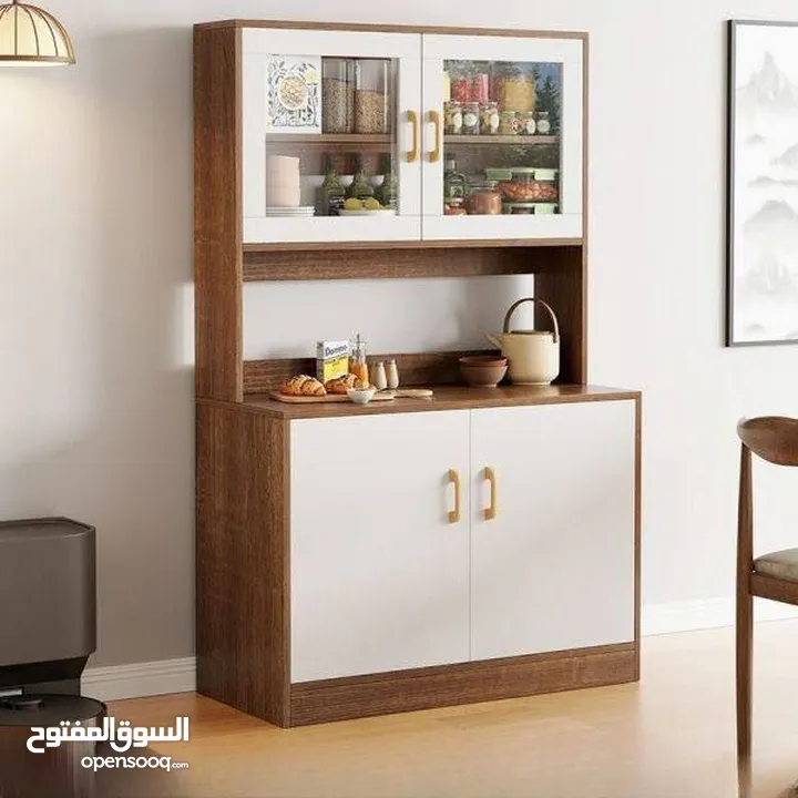 لو مطبخك دايمًا مليان أغراض ومحتارة وين ترتّبيهم إلك الحل مع بوفيه المطبخ العصري والأنيق تصميم خشبي