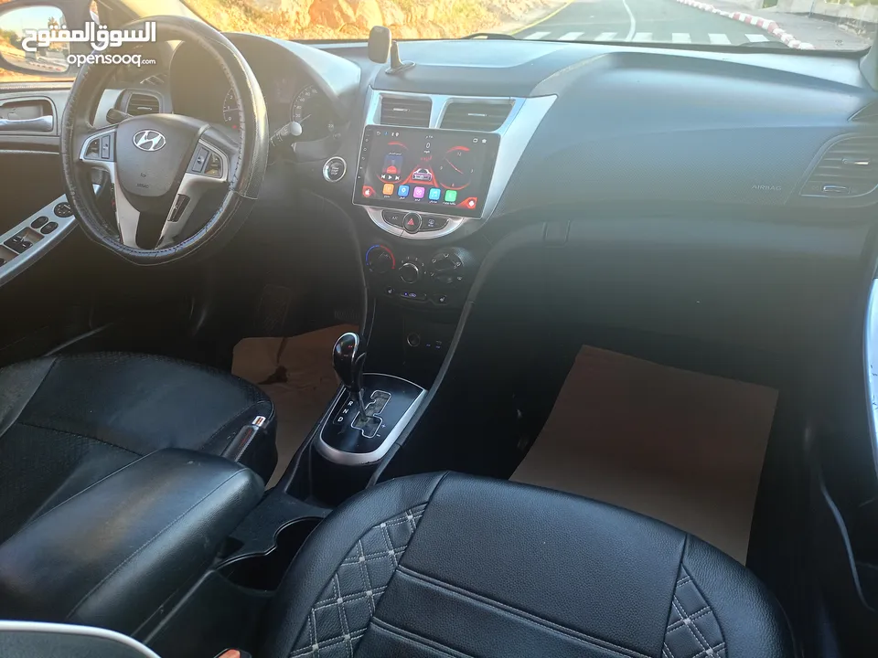 Hyundai accent