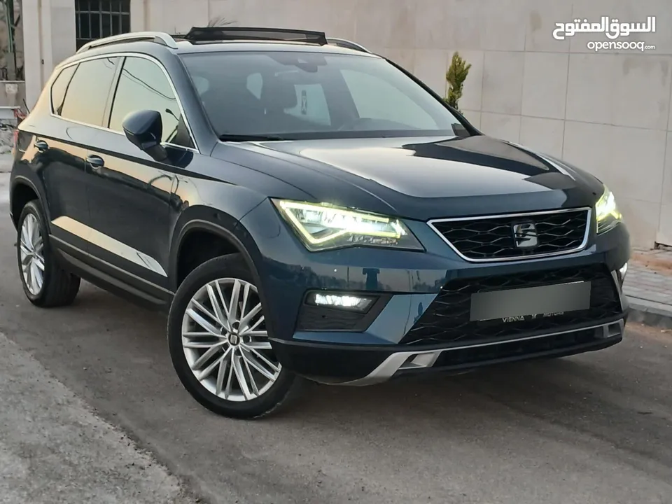 Seat 2021 لون مميز عفش جلد و قماش