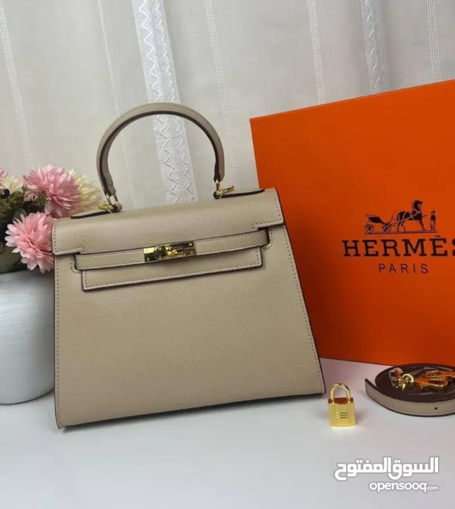 شنطة هيرمز  ماستر كوبي  فل تختيم  متوفر ألوان مميزة وخامة بتجنن مطابقة للأصلية بنسبة كبيرة