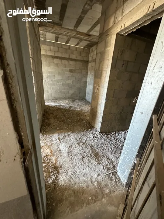 شقة عظم للبيع