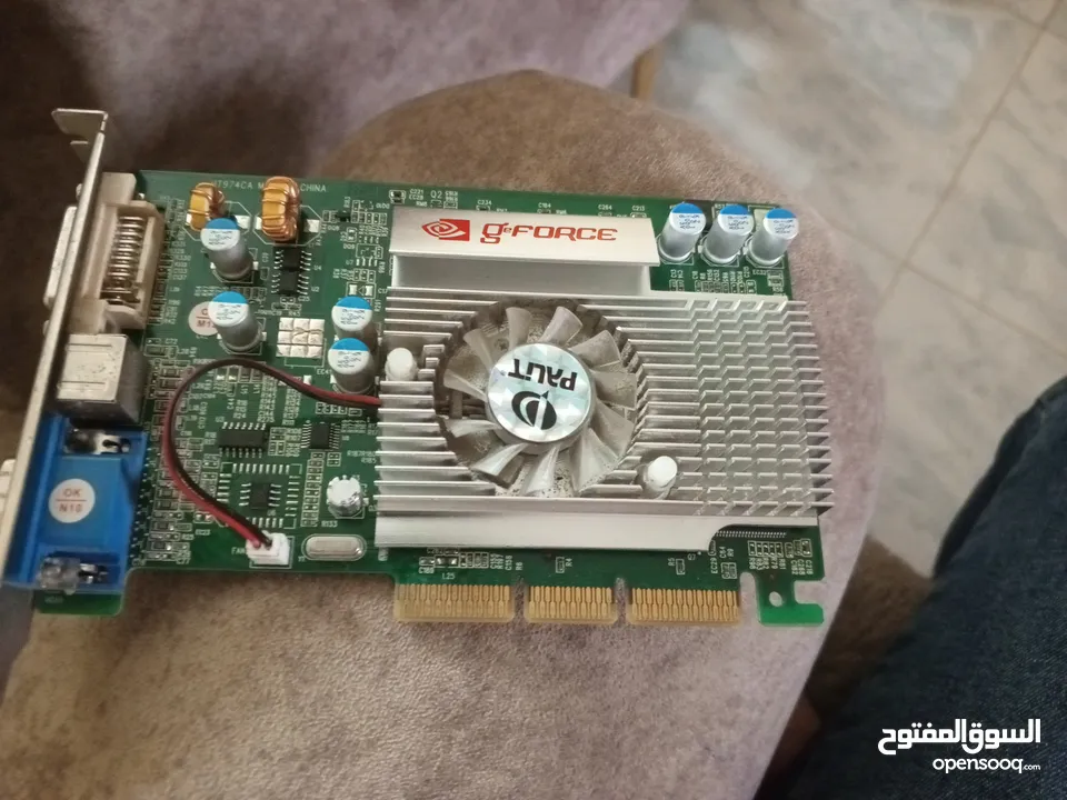 NVIDIA GeForce FX 5200 AGP PALT