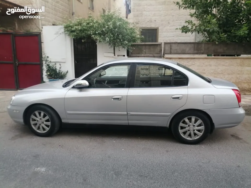 هونداي XD موديل 2002 ماتور 1500 جير عادي مرخصة ومامنة لشهر 8 السيارة بالصلاة على النبي ميكانيك 100٪