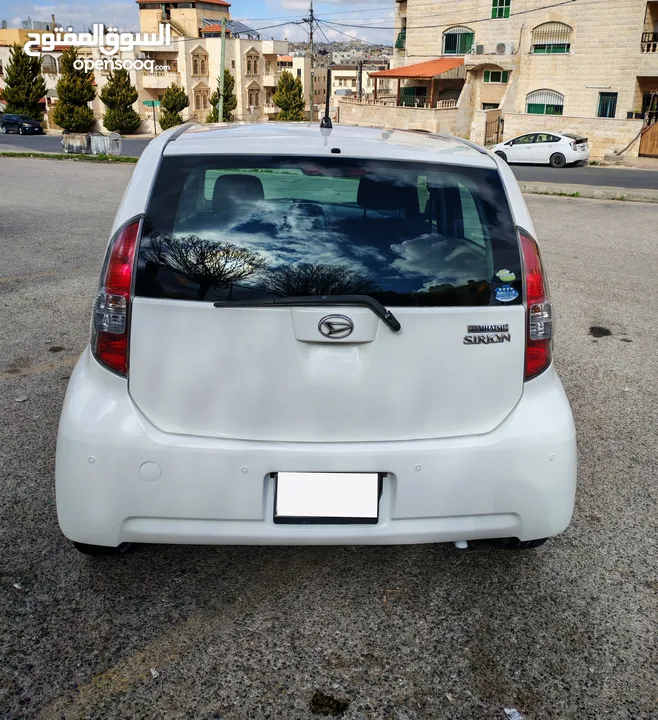 دايهاتسو سيريون 2016 جير اتوماتيك زجاج كهرباء