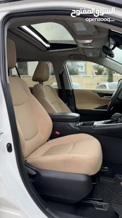 تويوتا RAV4 ترخيص 2023 محرك 2500 هايبرد  جير أوتوماتيك 296 حصان