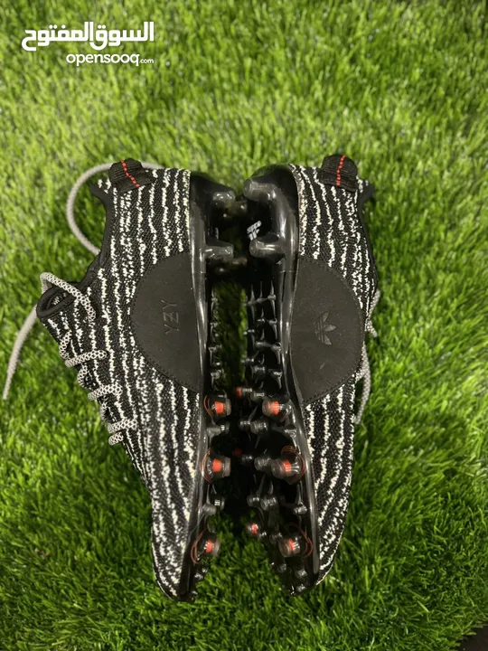 Adidas yeezy Custom football shoes (Soccer shoes)