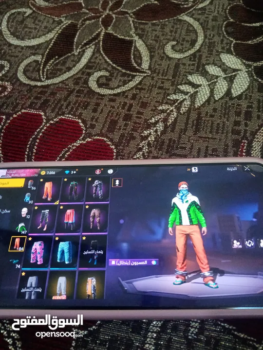 حساب فري فاير من 2018 ولكن ما مشحون فيه lvl56