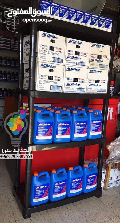 رفوف بلاستيك عملية واقتصادية لتخزين البضائع