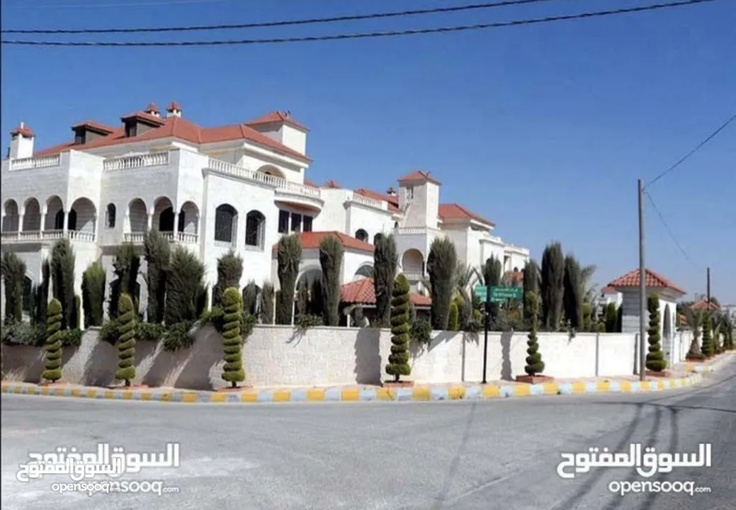 قصرين للبيع في منطقة الظهير على مساحة ارض 4 دونم و 800 م