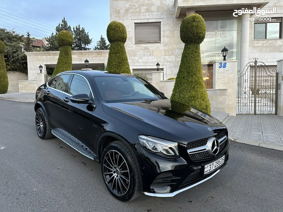 مرسيدس Glc 350e coupe 2019 وارد الشركة غرغور في حالة الوكالة وكفالة البطارية من الشركة لحد الآن