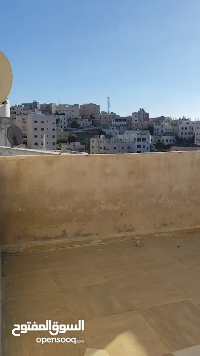 روف و شقة للبيع