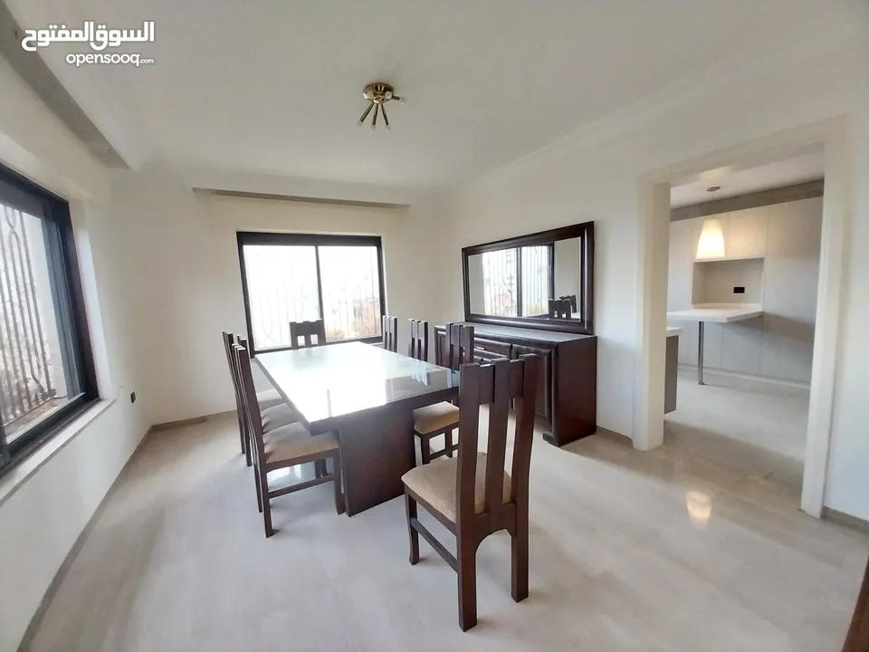 شقة غير مفروشة للإيجار 200م2 ( Property 19206 ) سنوي فقط