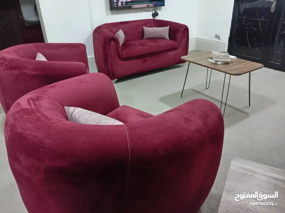 طقم كنب موديل امريكي فاخرااا تفصيل استعمال عرسان للبيع بسعر مغري