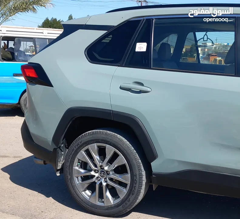 2022 toyota rav4 xle premium gray, 2t3