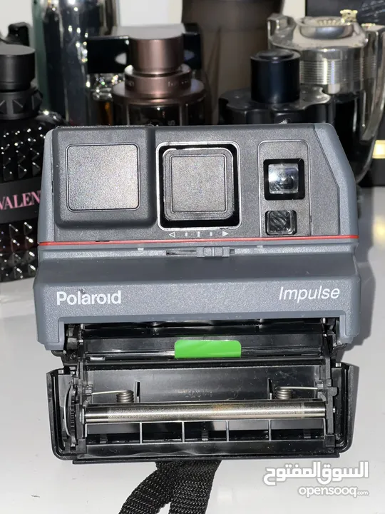 كاميرا polaroid