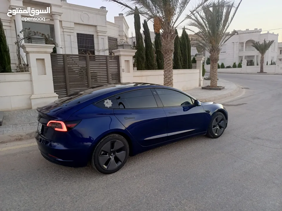 Tesla model 3 2021