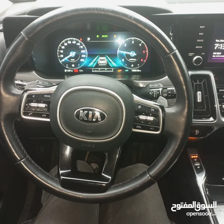 كيا سورينتو فل مسكر اضافات مع فتحه سقف بانوراما بسعر حرق حرق وكاش