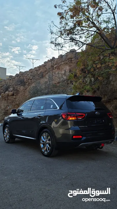 اجمل كيا سورينتو فل ملغم حبه بحاله شركه