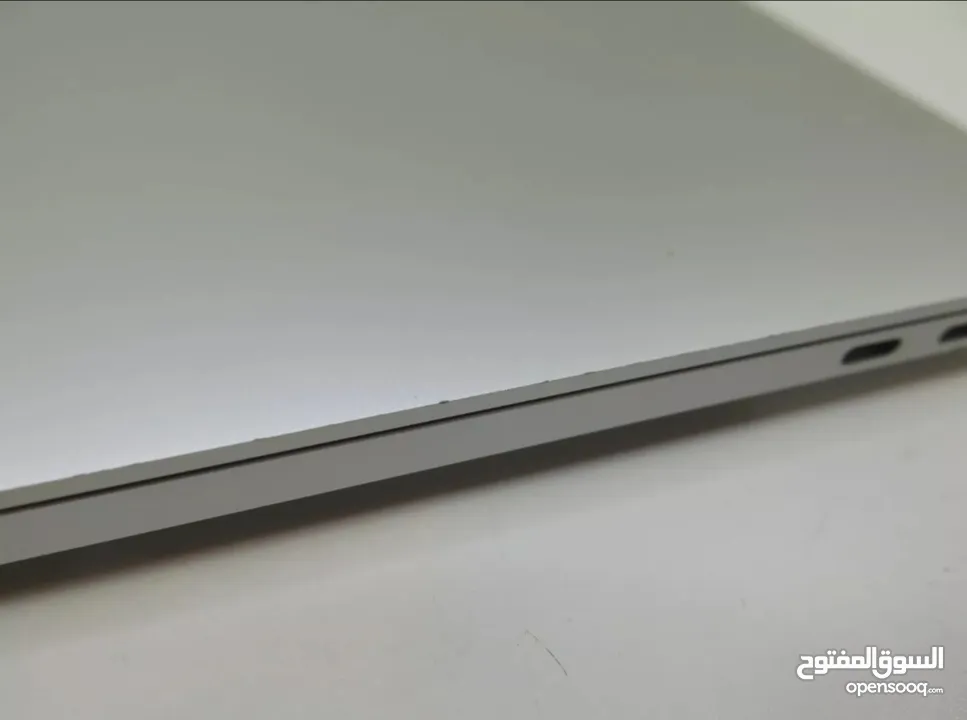 Macbook pro 16 2019 شبة جديد