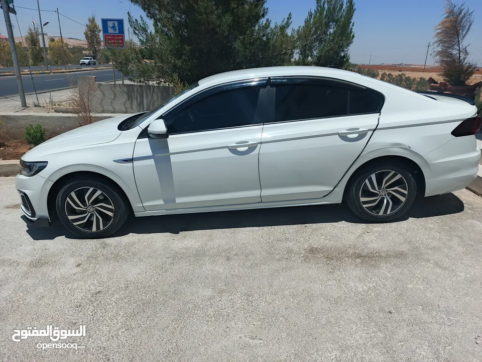 فولكس فاجن ايبورا