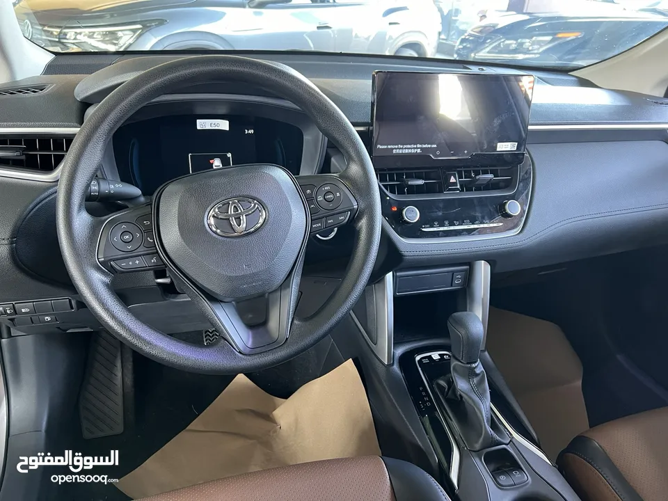 TOYOTA COROLLA CROSS 2023 ( معرض الحضر )