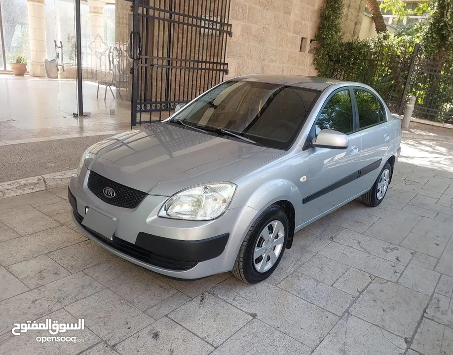 كيا ريو موديل 2009 بنزين اتوماتيك
