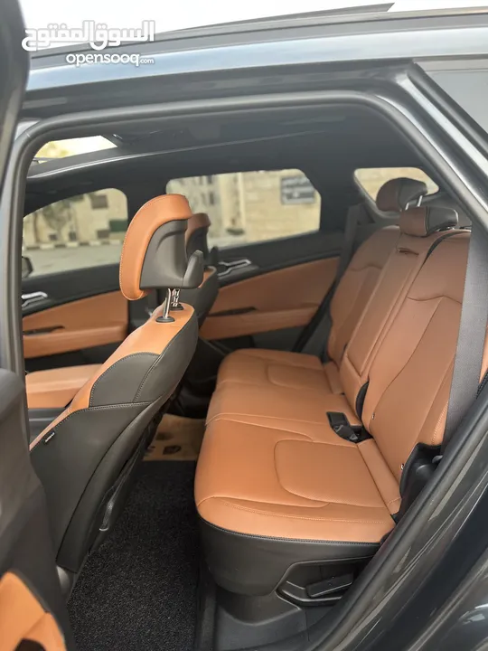 سبورتاج هايبرد 2023 - فل مسكر مع بانوراما - عداد قليل - غرفه مميزه جداً - سعر مميز جداً ع الكاش