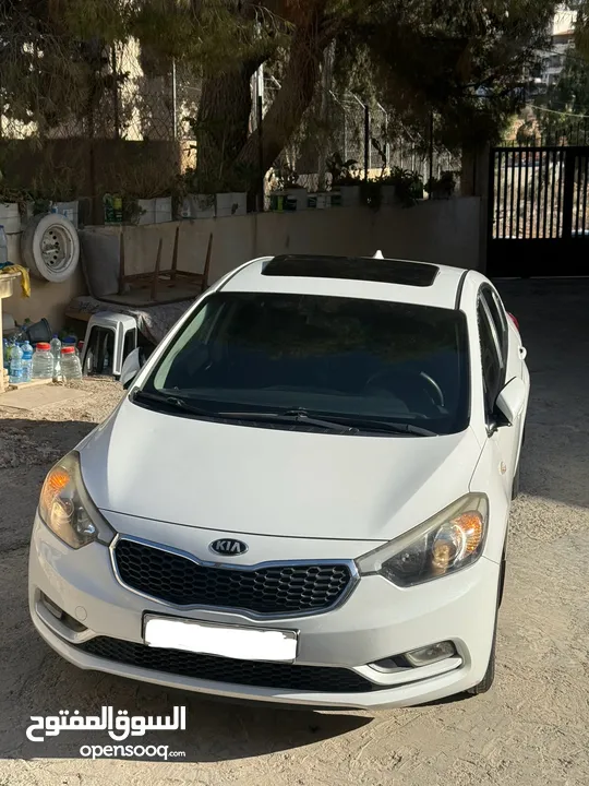 كيا سيراتو k3 سعرررررر حرررررررق حرررررررق مع فتحة سقف