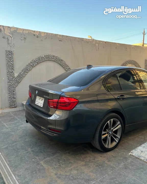 للبيع bmw 320i موديل 2018