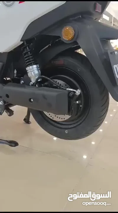 H8 Electric Motor Scooter