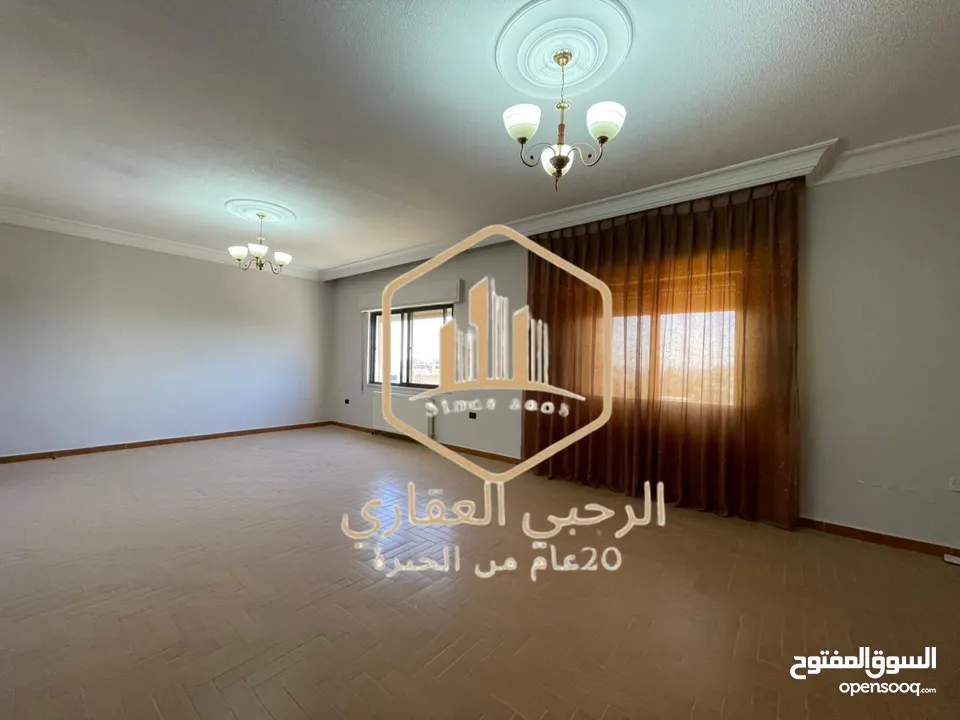 شقة / للايجار / 3نوم / سابع / 200 متر