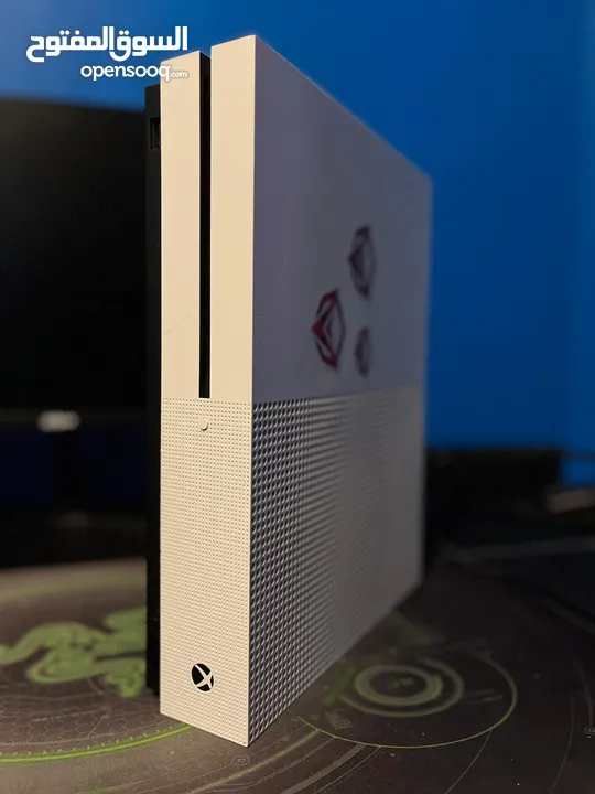 Xbox one s good as new