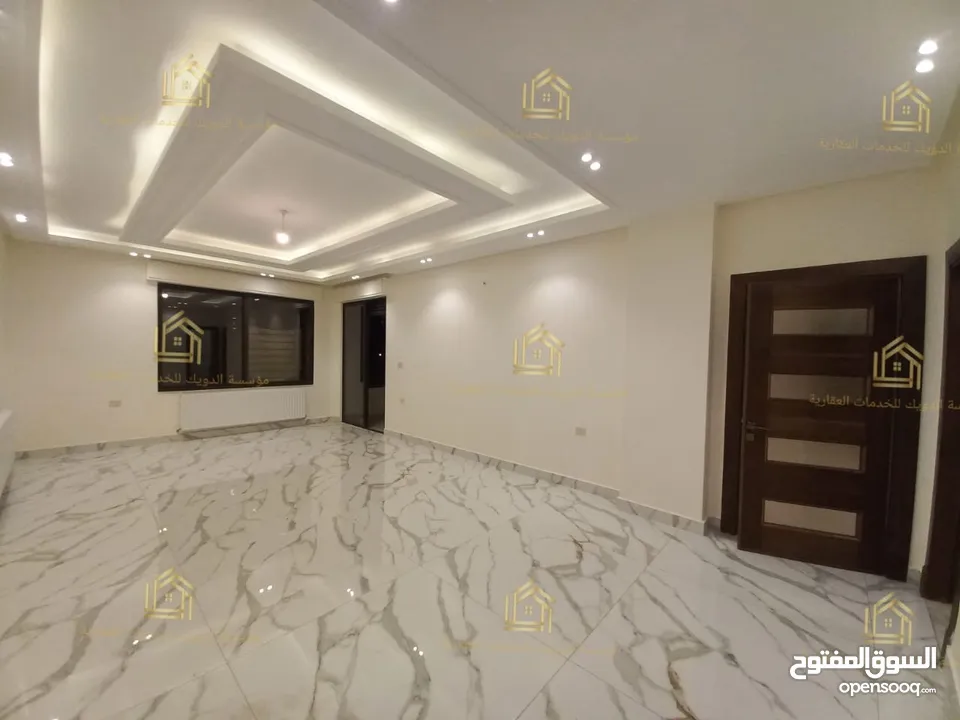 شقة جديدة - لم تسكن - خلدا - 3نوم 1ماستر - 200م - بلكونة بإطلالــــه مميزة - قرب الخدمات العامة -