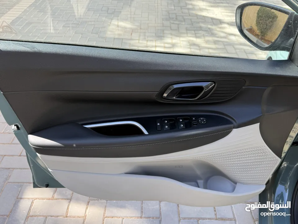 هونداي i20 ترخيص 2023 محرك 1000 بنزين/بطاريه مساعده 48v جير أوتوماتيك