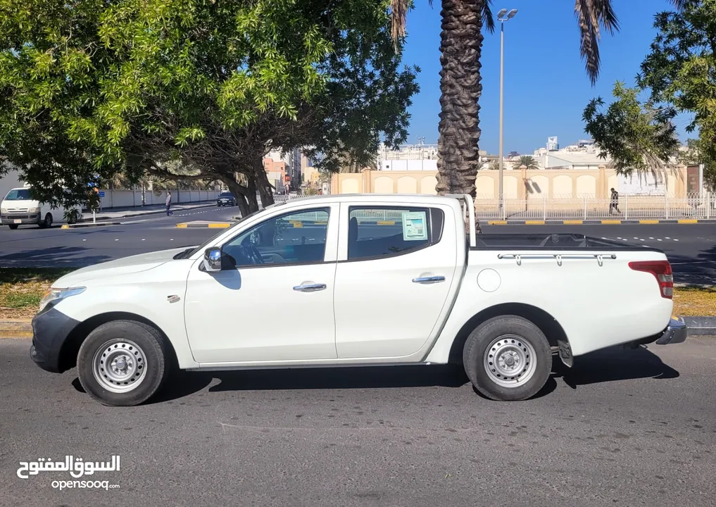 DODGE RAM 1200 D/C PICK-UP  SINGLE OWNER FOR SALE