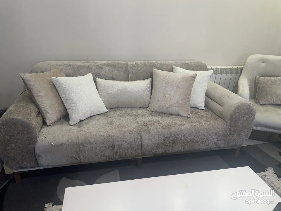 طقم جديد فخم وتقيل غير مستعمل للبيع