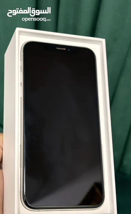 للبيع iphone xs مساحة GB 256