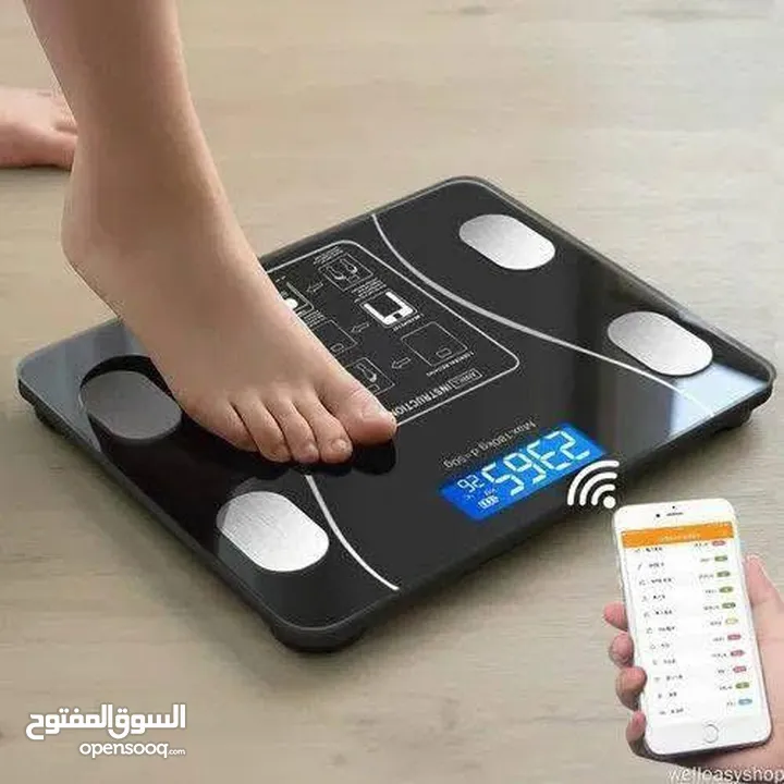 ميزان الكتروني ذكي   يربط على التطبيق لقياس وتتبع الوزن, الدهون, السوائل, وباقي تفاصيل الجسم