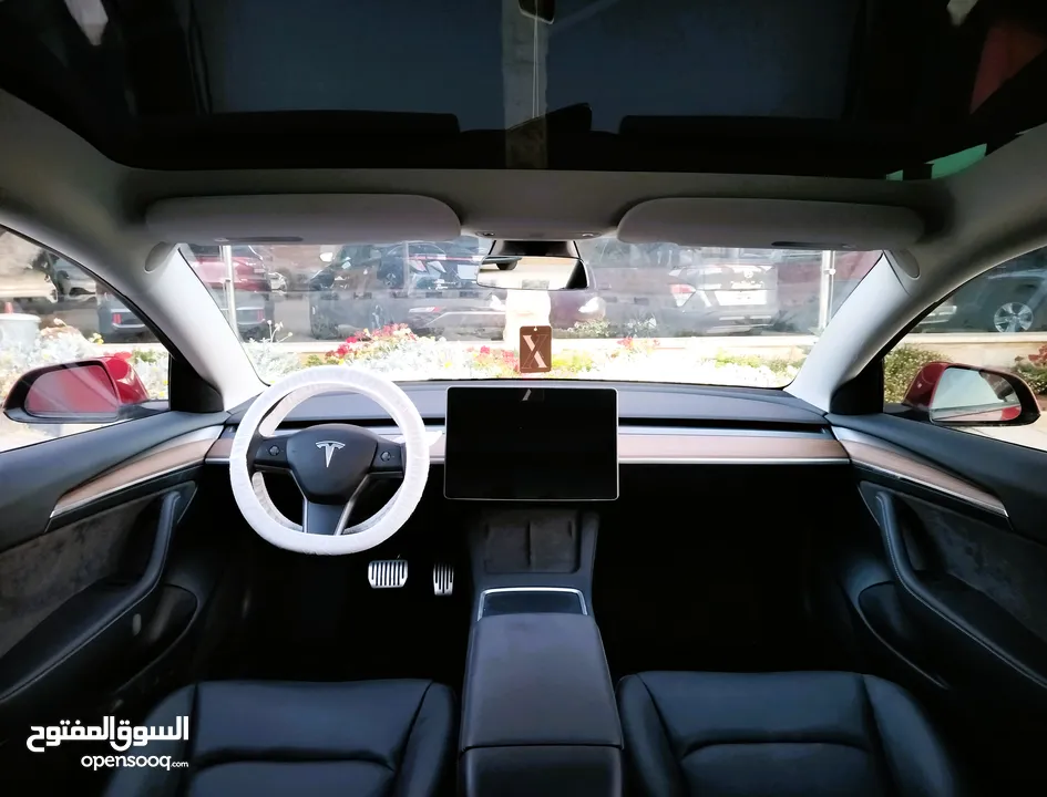 تيسلا 2023 model 3 فحص كامل 4 جــــيــــد ممشى قليل 18 الف بحالة الوكالة لون مميز بسعر لقطة ومحروووق