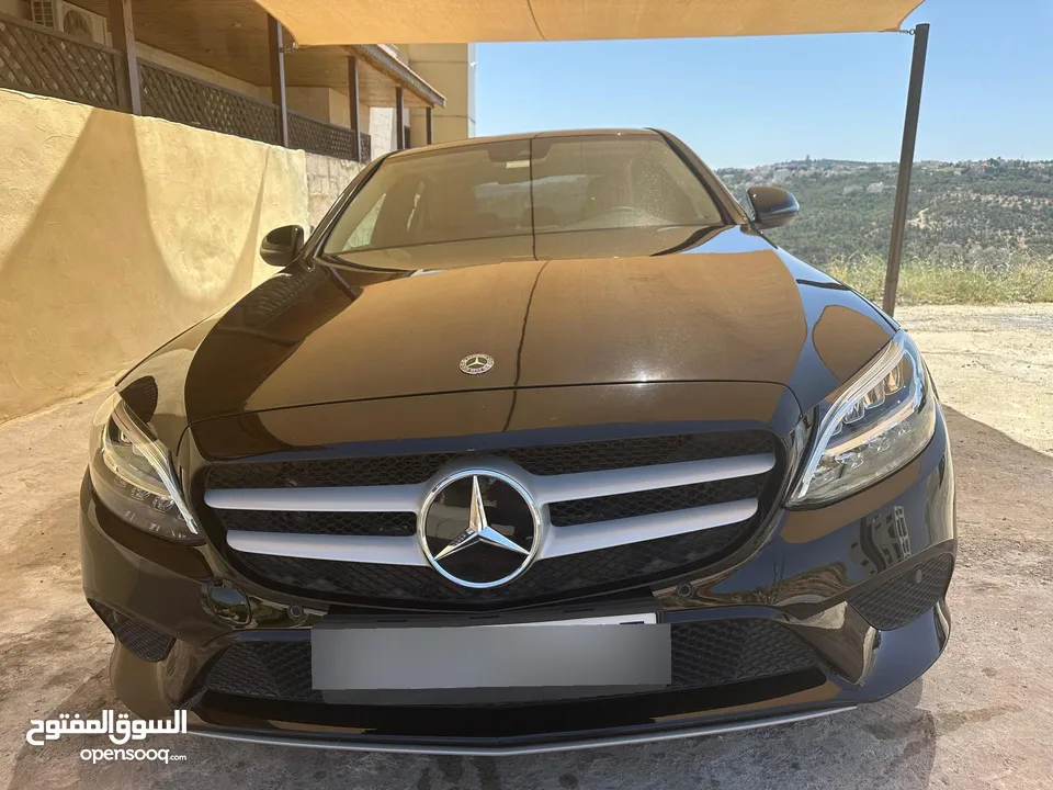 مرسيدس C200 2019 بحالة ممتازة
