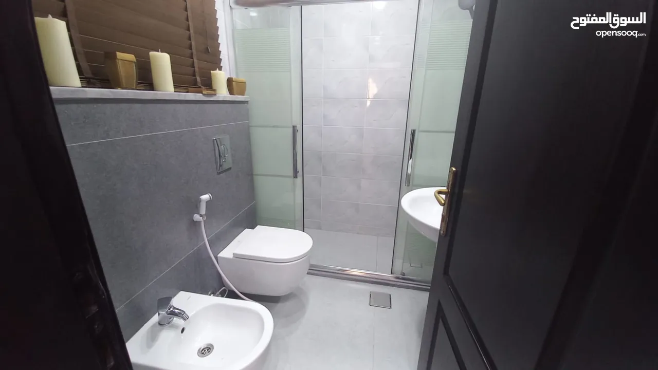 شقة مفروشة للايجار في الدوار السادس ( Property 42144 )-175055040