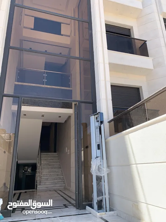 شقق فاخرة بتشطيبات عصرية للبيع