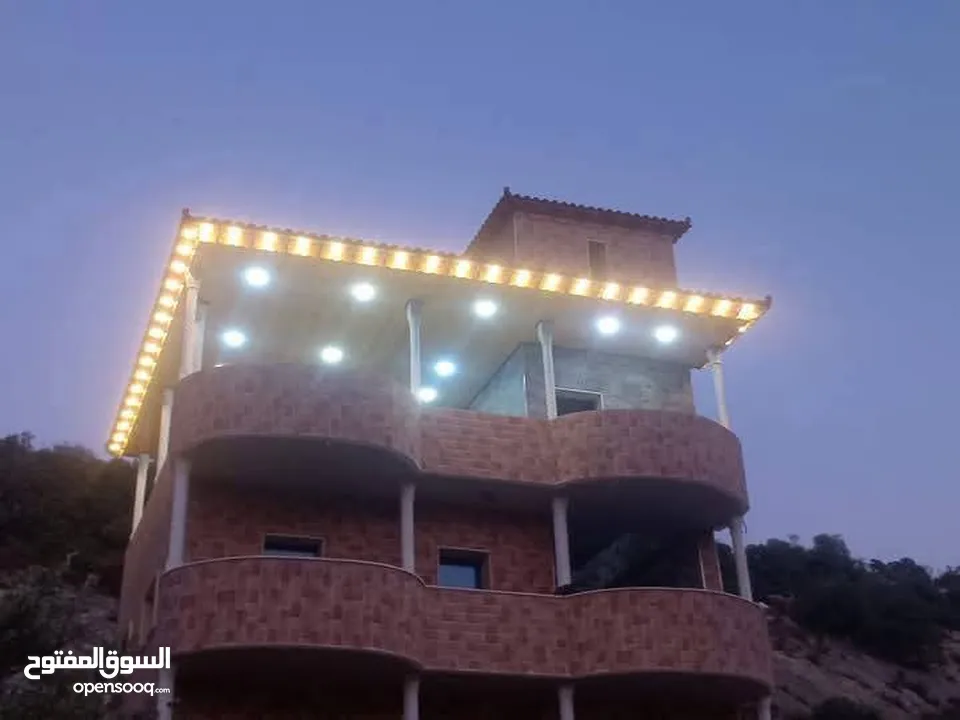 قرميد  مؤسسه العماوي لكافه اعمال تركيب القرميد والديكور والبرقولا  تركيب وصيانه