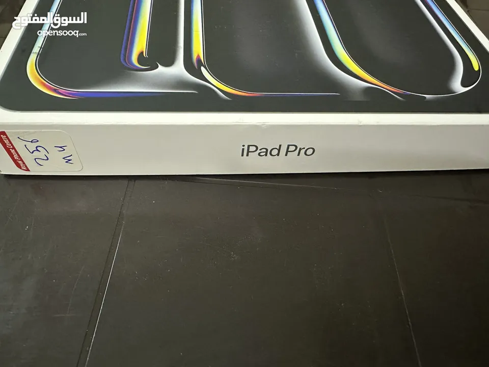 ايباد برو M4 شبه جديد بطاريته 100%