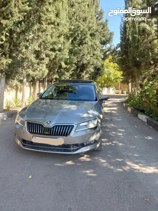 سكودا سوبيرب 4/4 280 حصان بانوراما اقتصادي جدا نضام الاستطفاف الذاتي 4 وضعيا قياده ممري كراسي صاروخ
