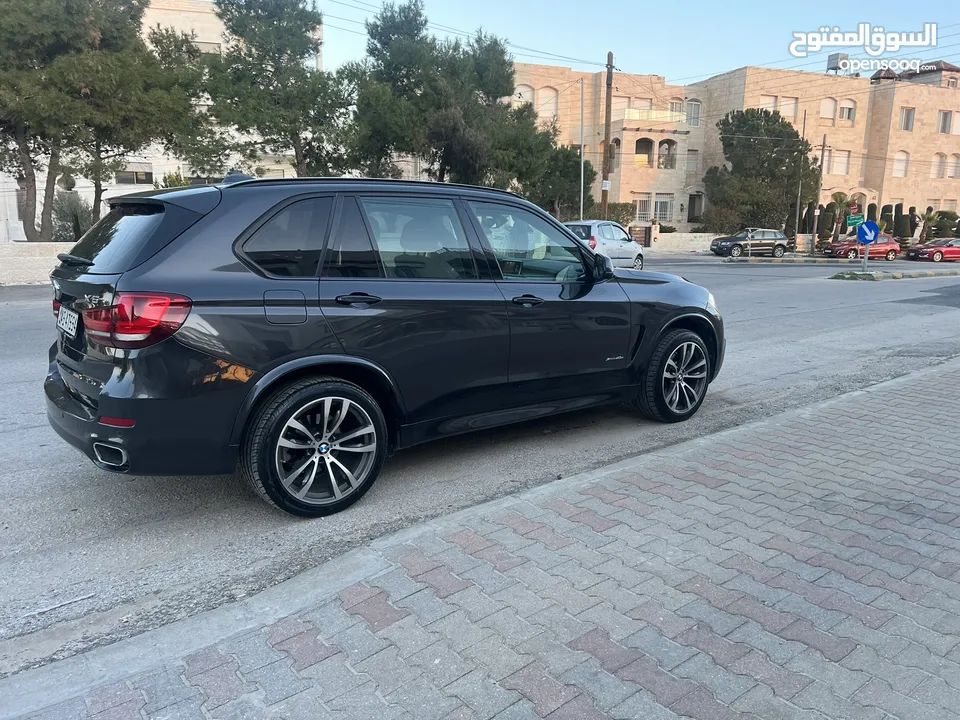 بي ام دبليو X5 بلج ان وارد وكاله عمان  فل كامل فحص كامل بحاله الوكاله دهان الشركه